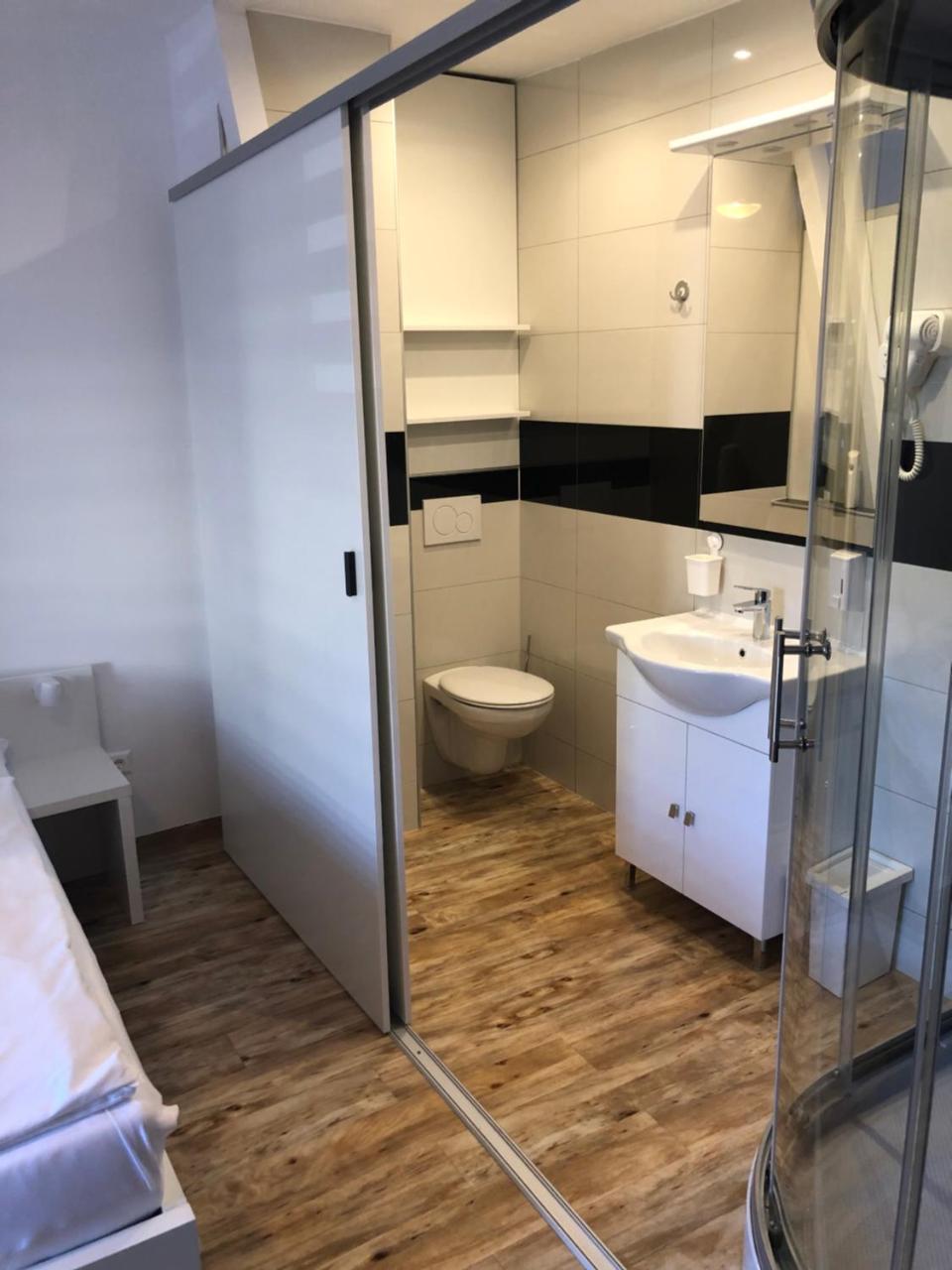 Center Rooms Villach Dış mekan fotoğraf